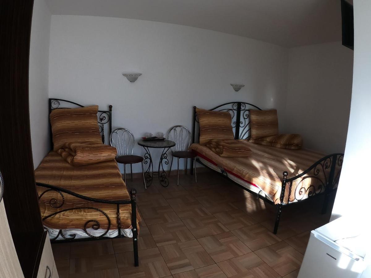 Motel Aris Meridian Piatra Neamţ Exterior foto