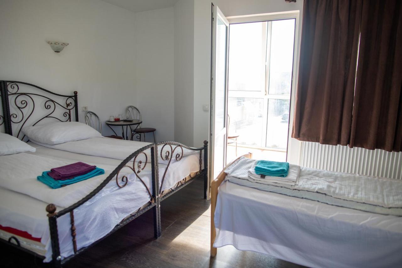 Motel Aris Meridian Piatra Neamţ Exterior foto