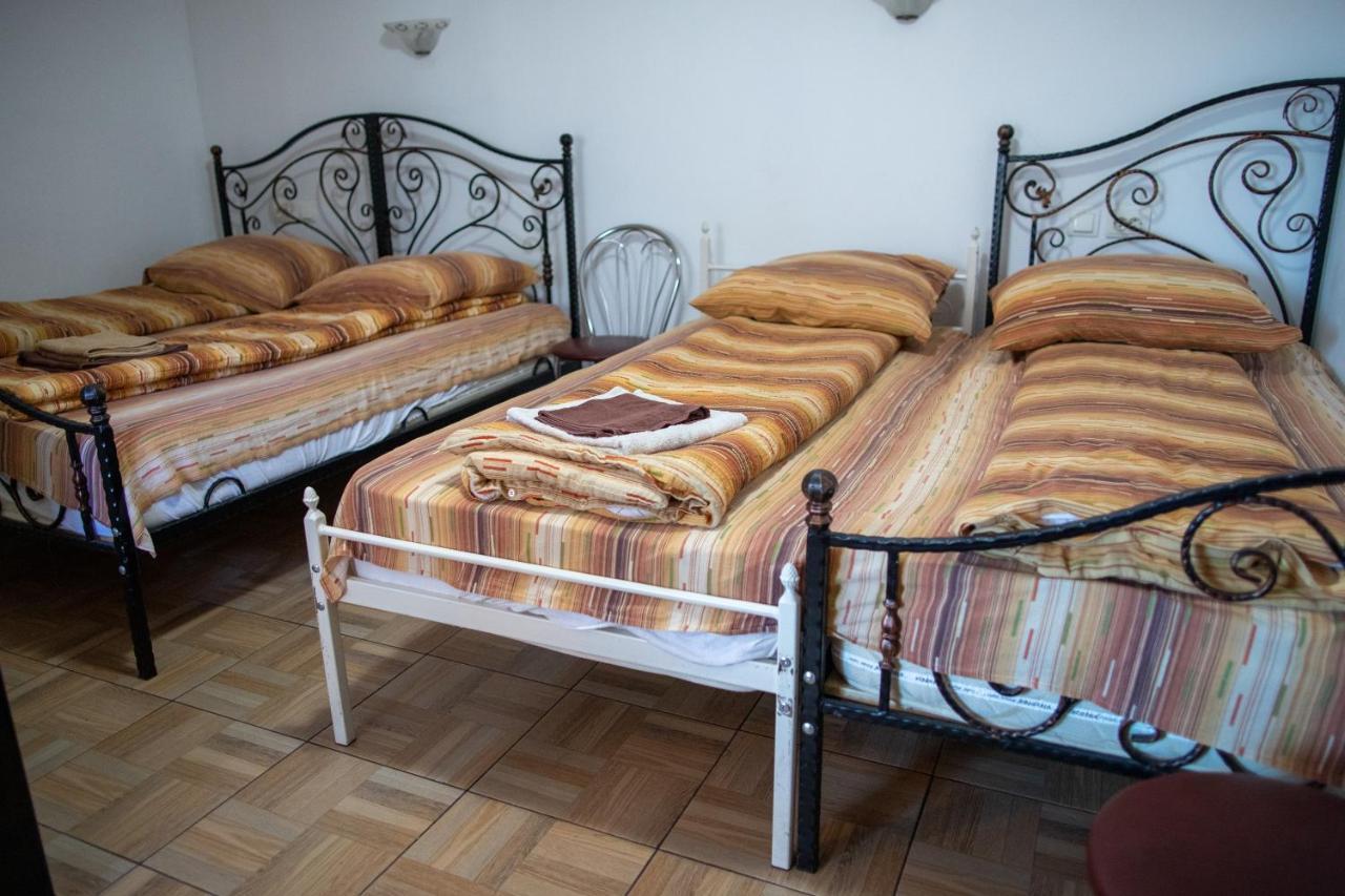 Motel Aris Meridian Piatra Neamţ Exterior foto