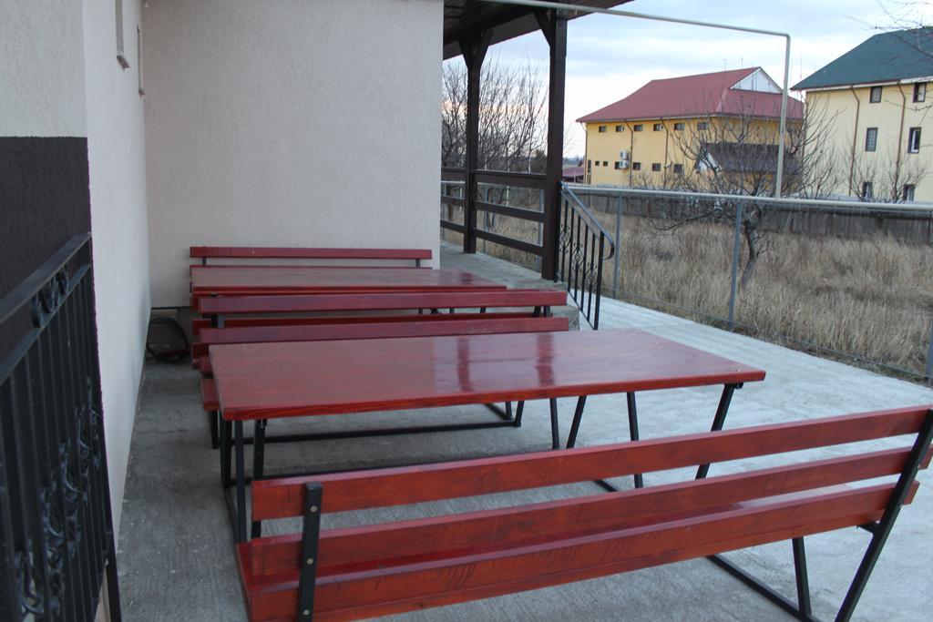 Motel Aris Meridian Piatra Neamţ Exterior foto