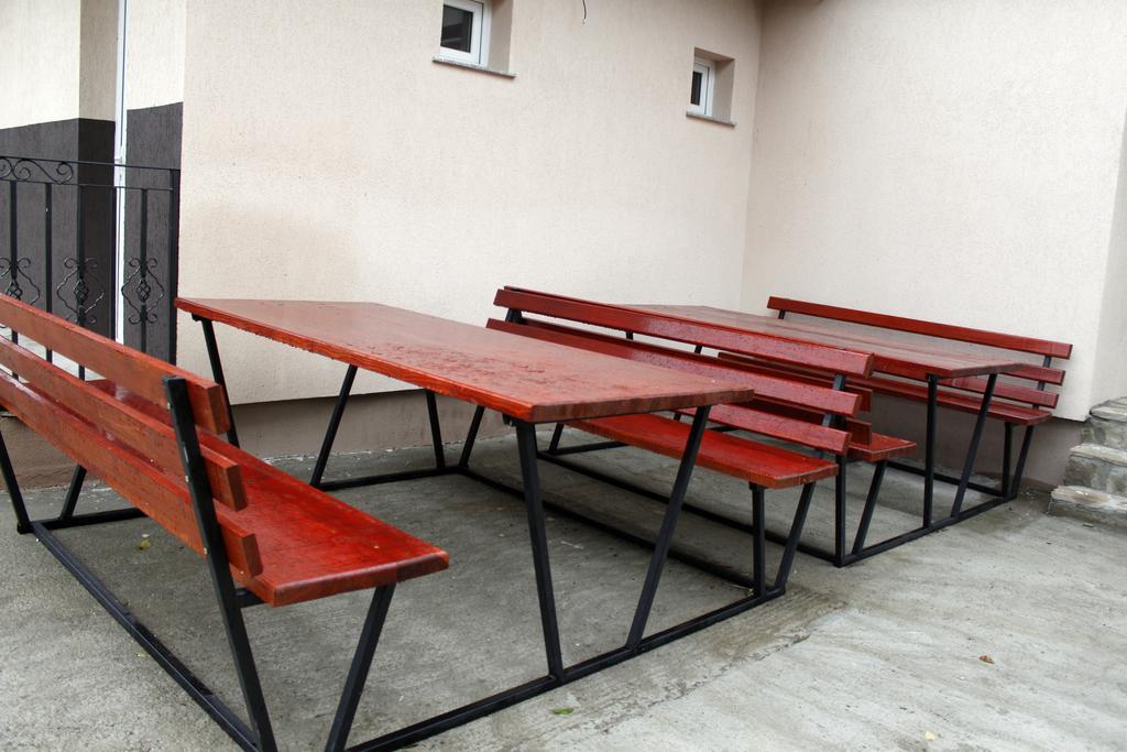 Motel Aris Meridian Piatra Neamţ Exterior foto